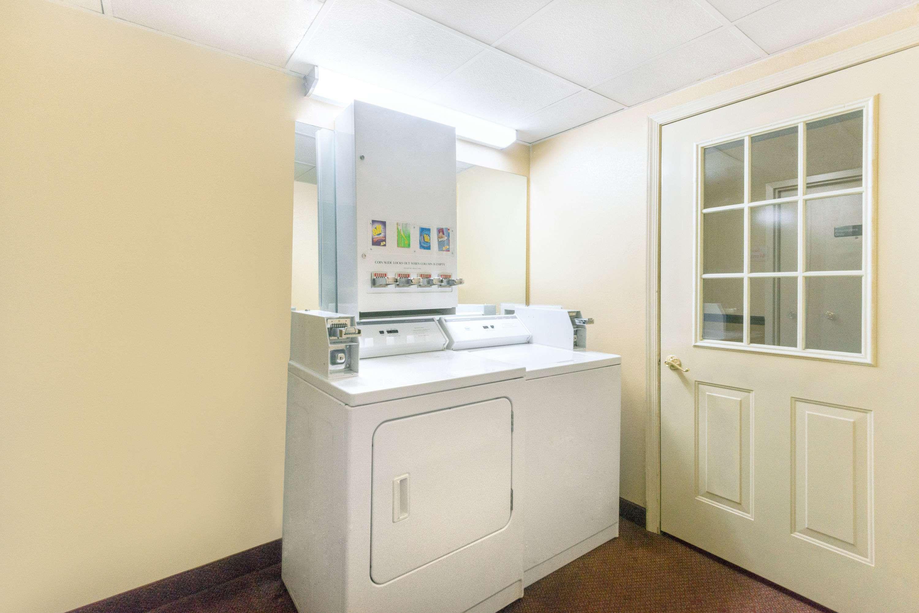 Days Inn By Wyndham Hagerstown I-70 Ngoại thất bức ảnh