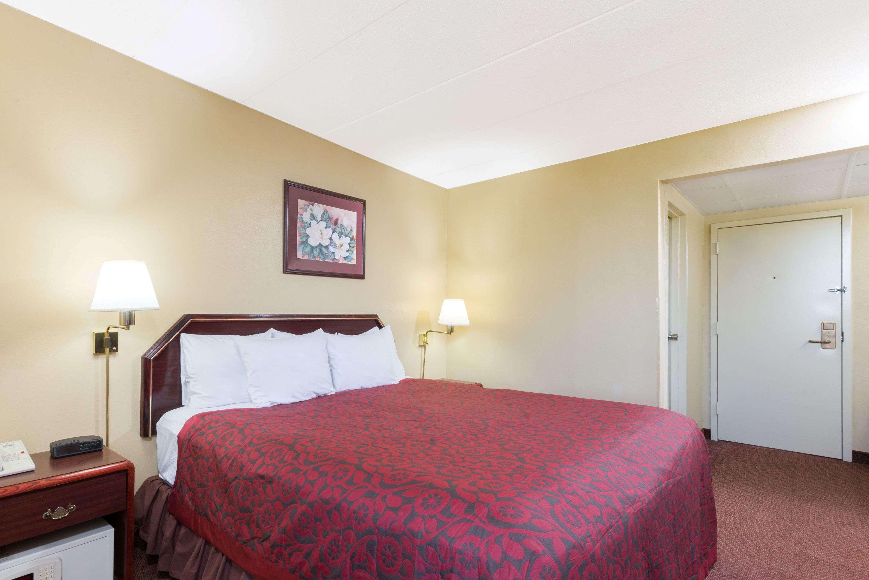 Days Inn By Wyndham Hagerstown I-70 Ngoại thất bức ảnh